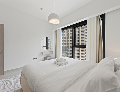 Chic Downtown Act Tower | Walk to Burj Khalifa & Mall